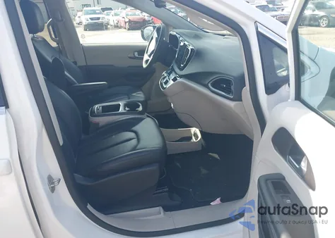 2024 Chrysler Pacifica Touring L z USA, uszkodzony, nr VIN 2C4RC1BG3RR124393